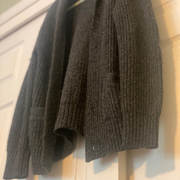 H&M Button Sweater Charcoal Medium - Picture 2 of 7